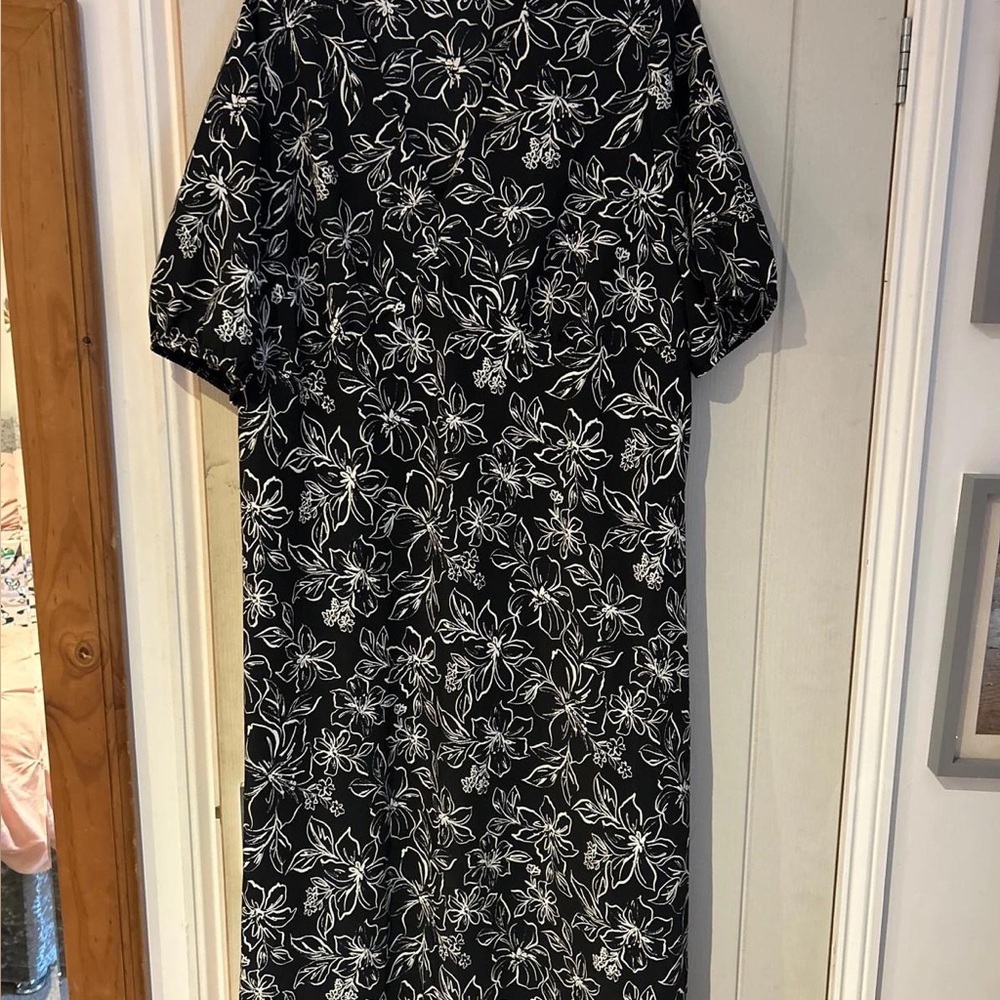 Primark Black and White Floral Long Sleeve Dress